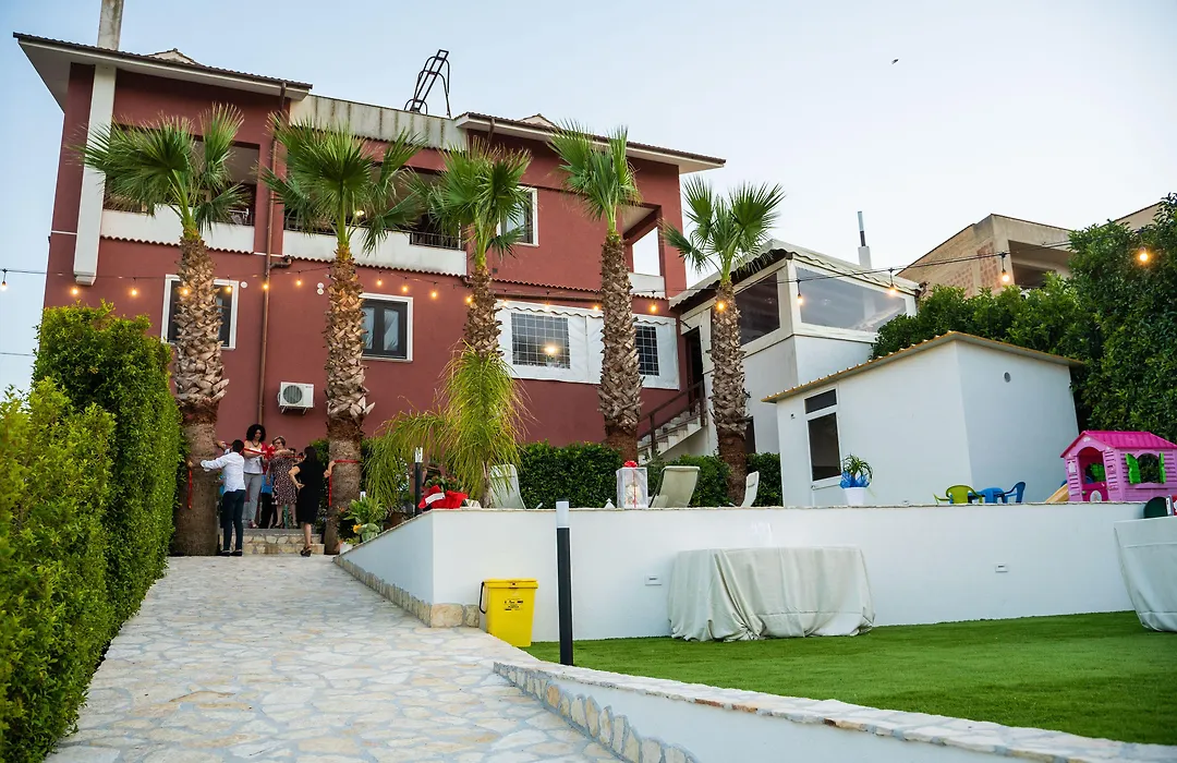 Villa Pollina-1