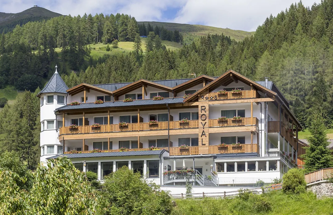 Hotel Royal-1