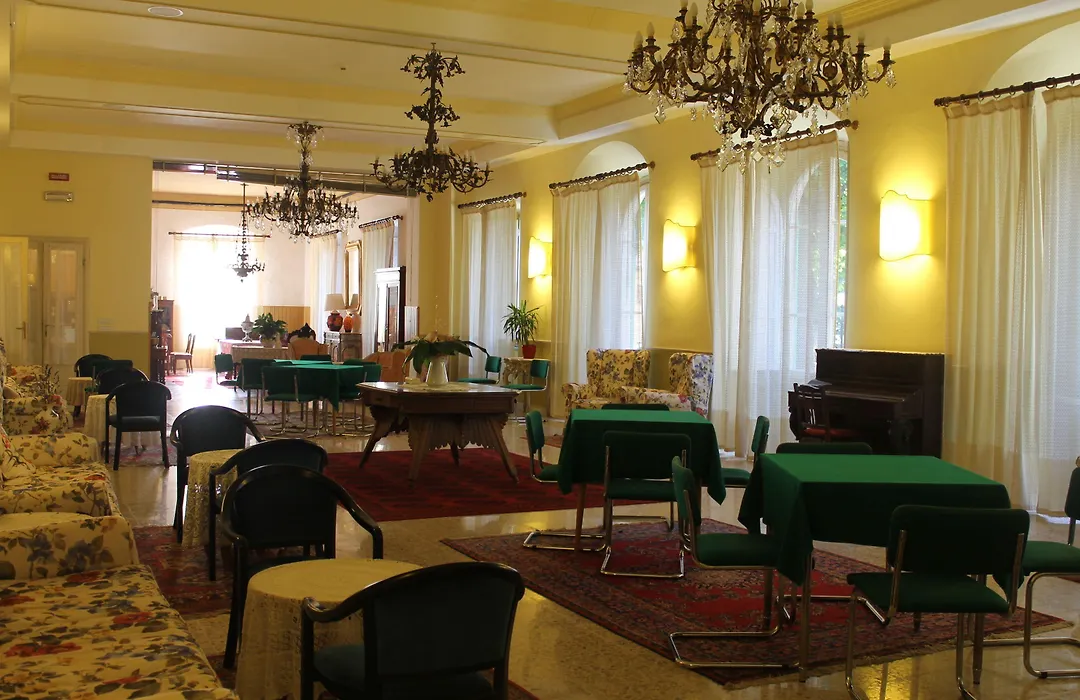 Hotel Croce Di Savoia-1