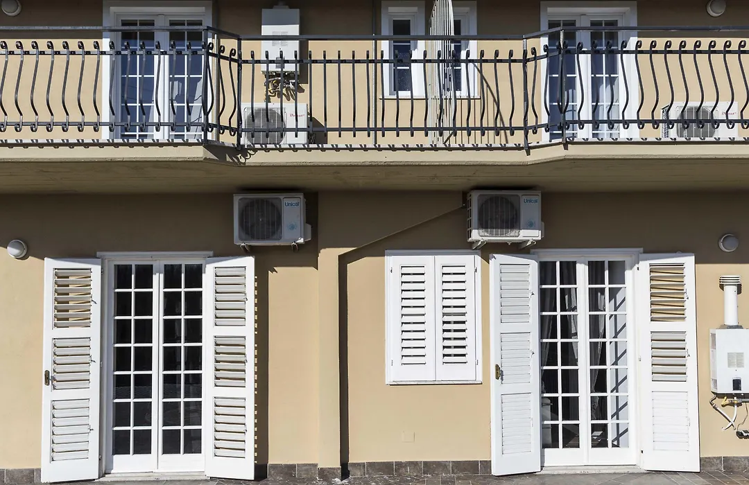 Hotel Ascot-1