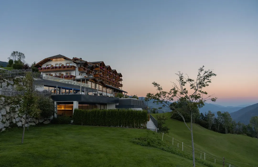 Panoramahotel Huberhof-1