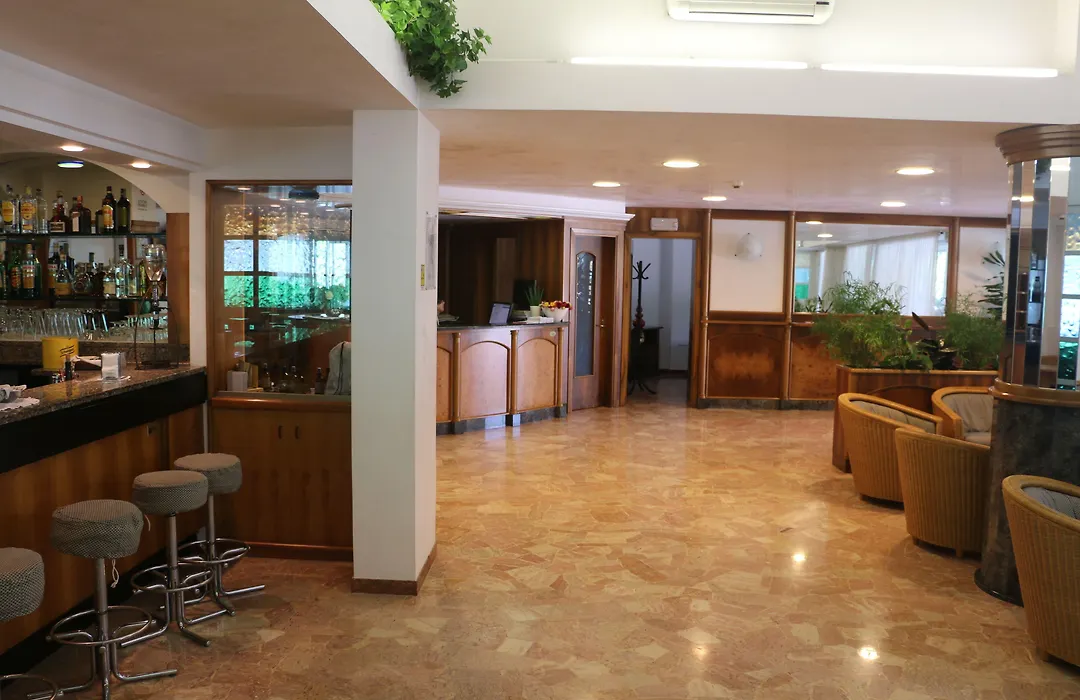 Hotel Smeraldo-1