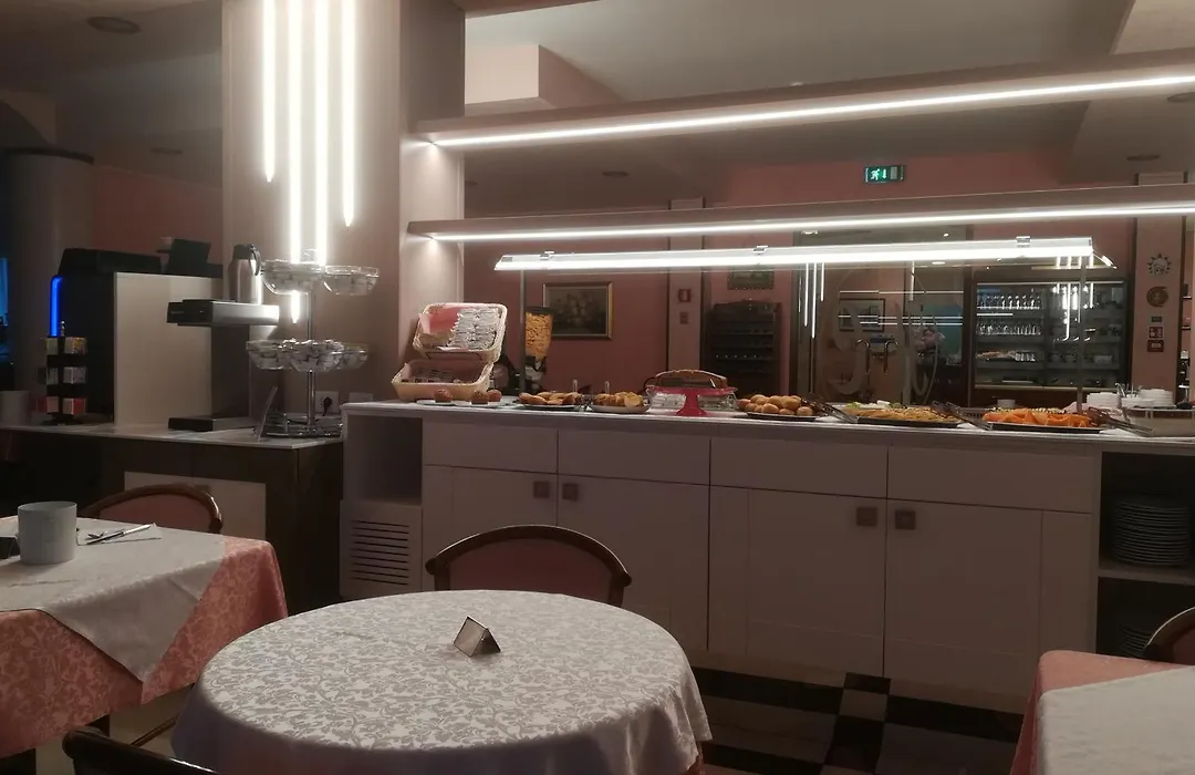 Hotel Cristallo-1