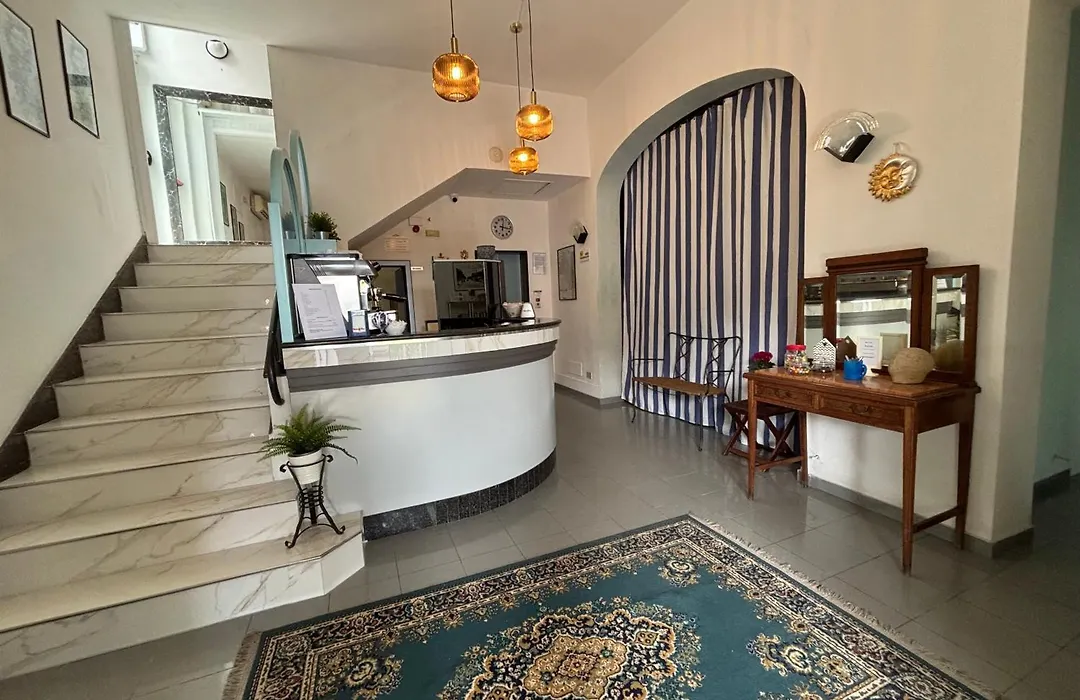 Hotel Iride Suite&Breakfast- ideale per famiglie e coppie-1