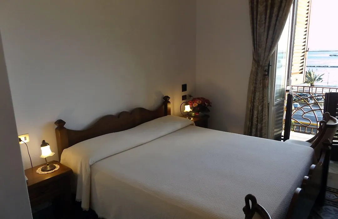 Hotel AeR BJ Vittoria-1