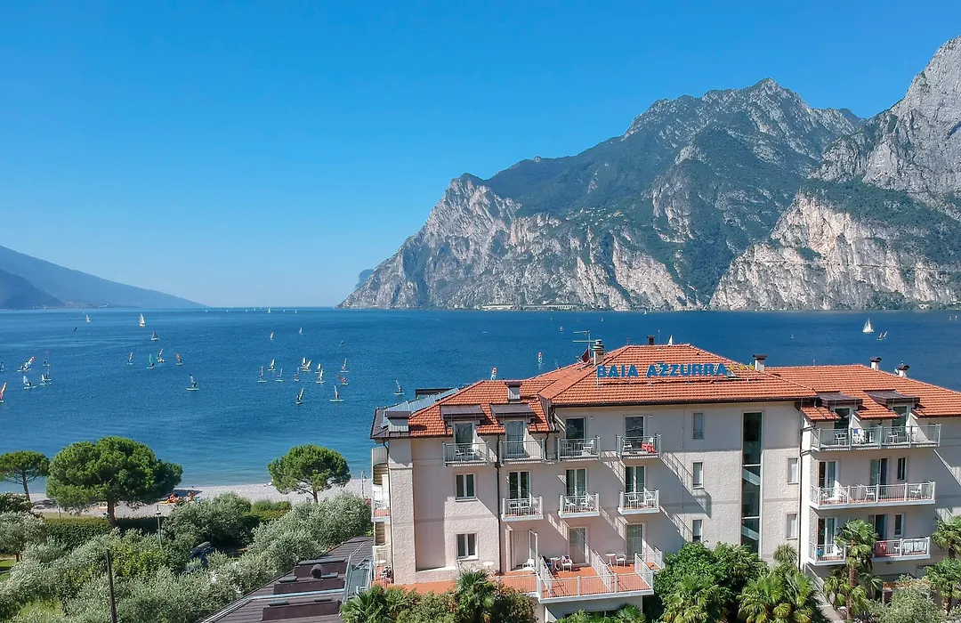 Hotel Baia Azzurra - Lake Front-1
