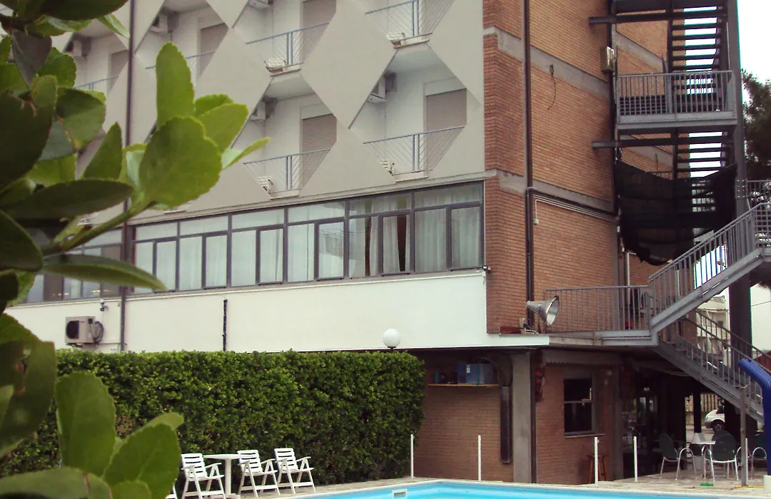 Hotel Quadrifoglio-1