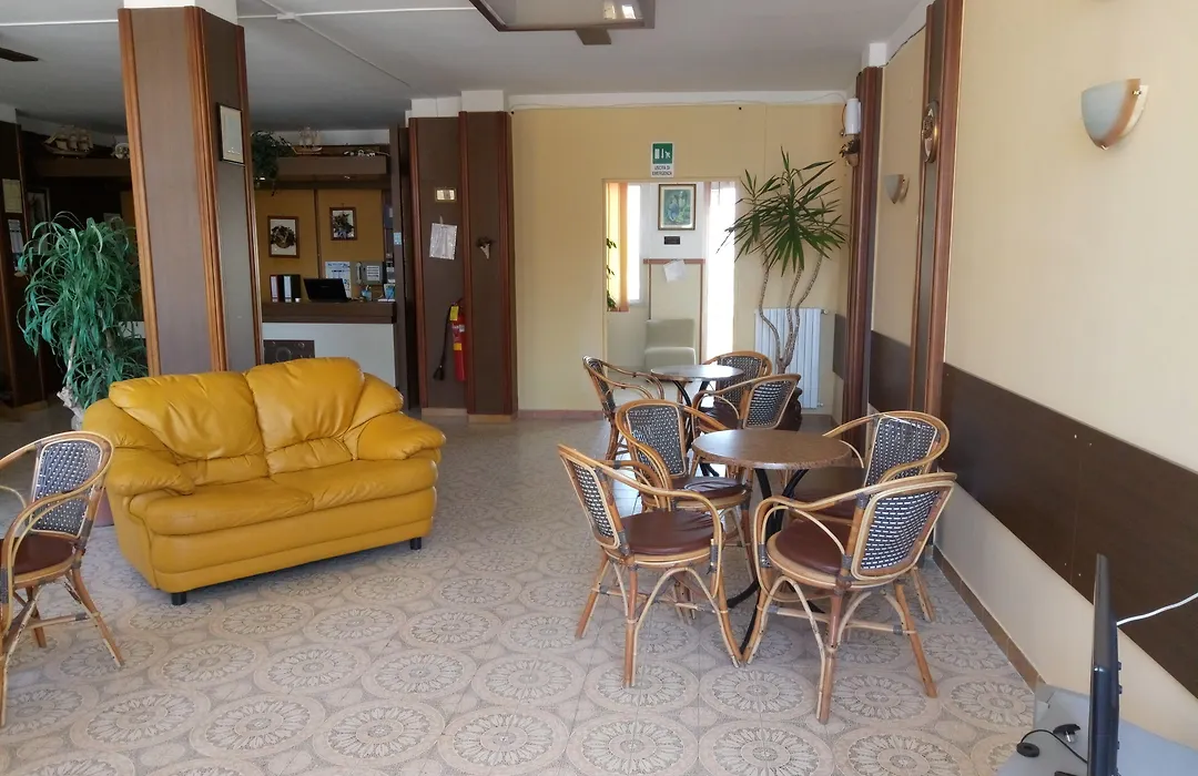 Hotel Rosy-1