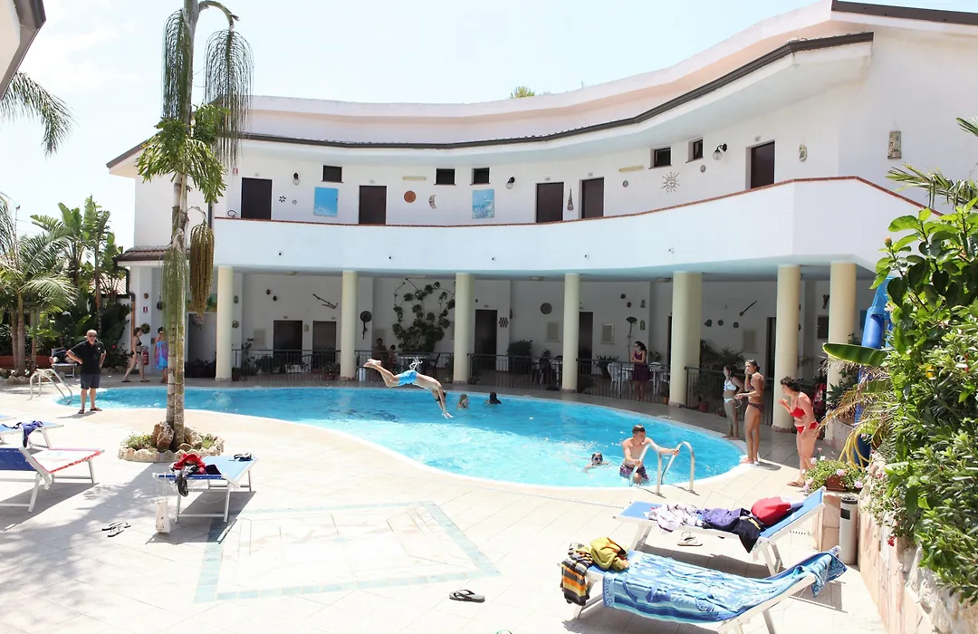 Hotel L'Ancora ex Incoronato-1