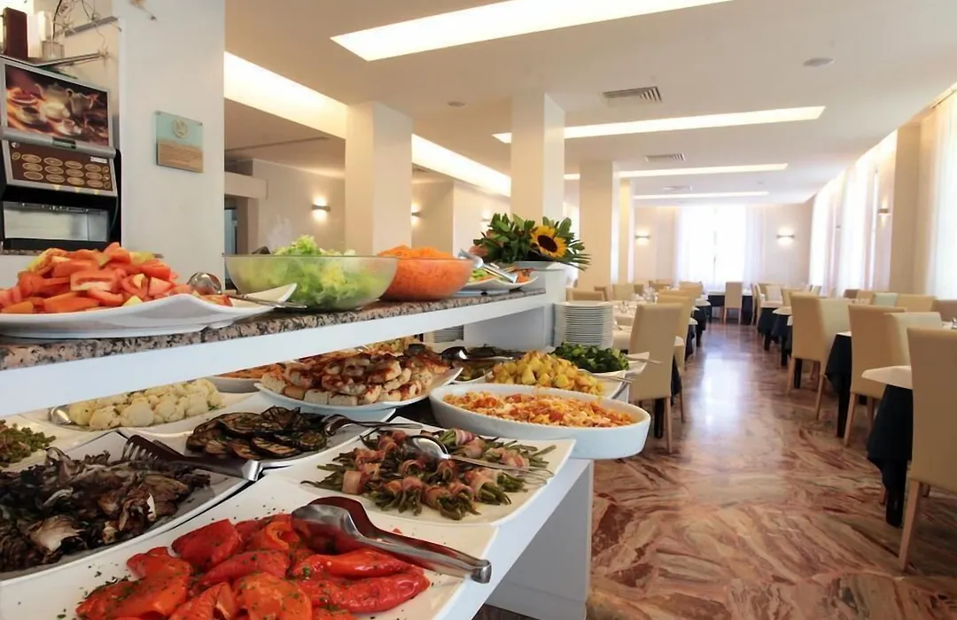 Family Hotel Antibes -50m dal mare --1