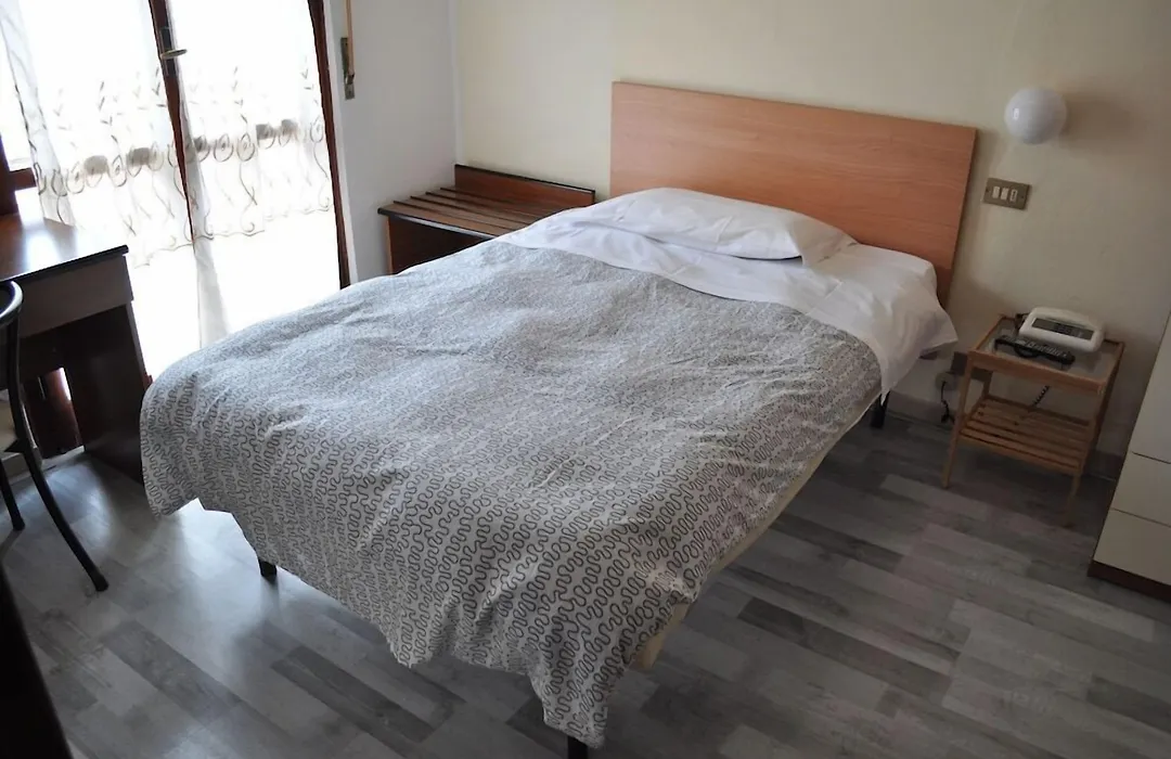 Hotel Cecile-1