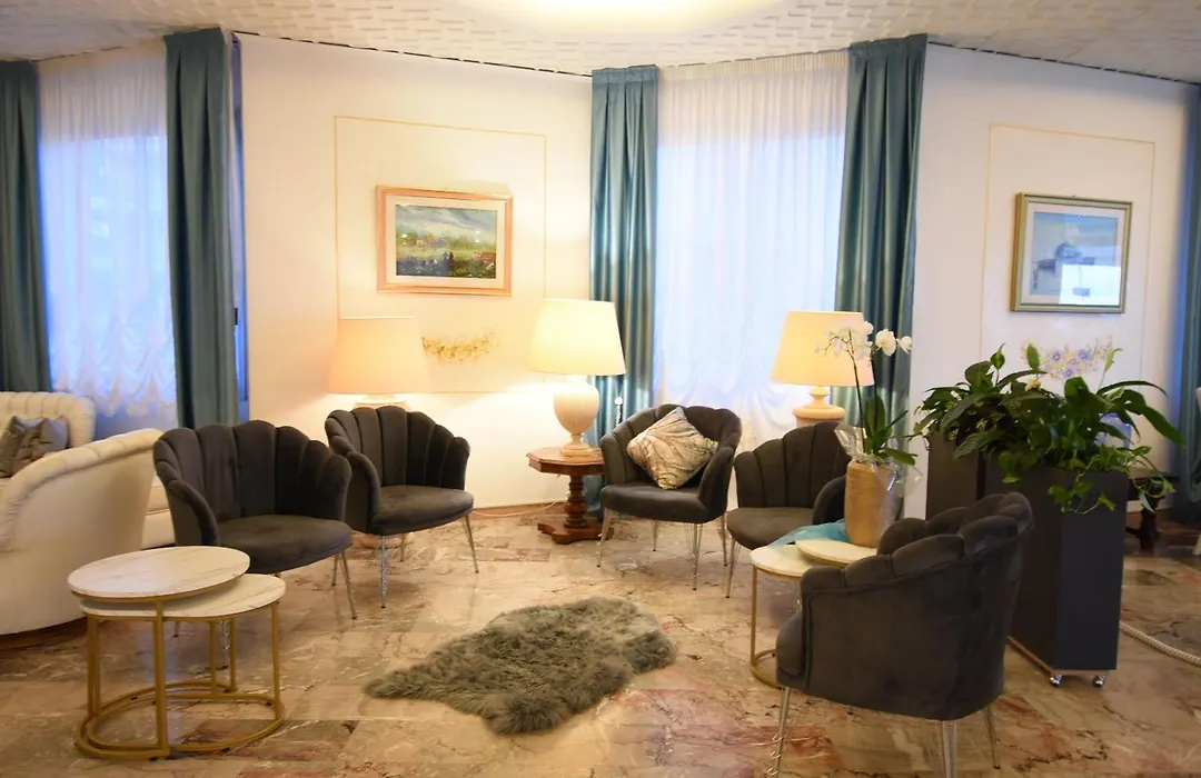 Hotel Oxford-1
