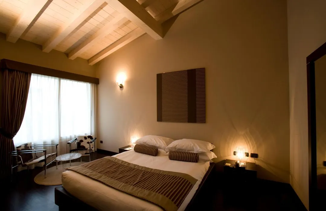 Onemhotel-1