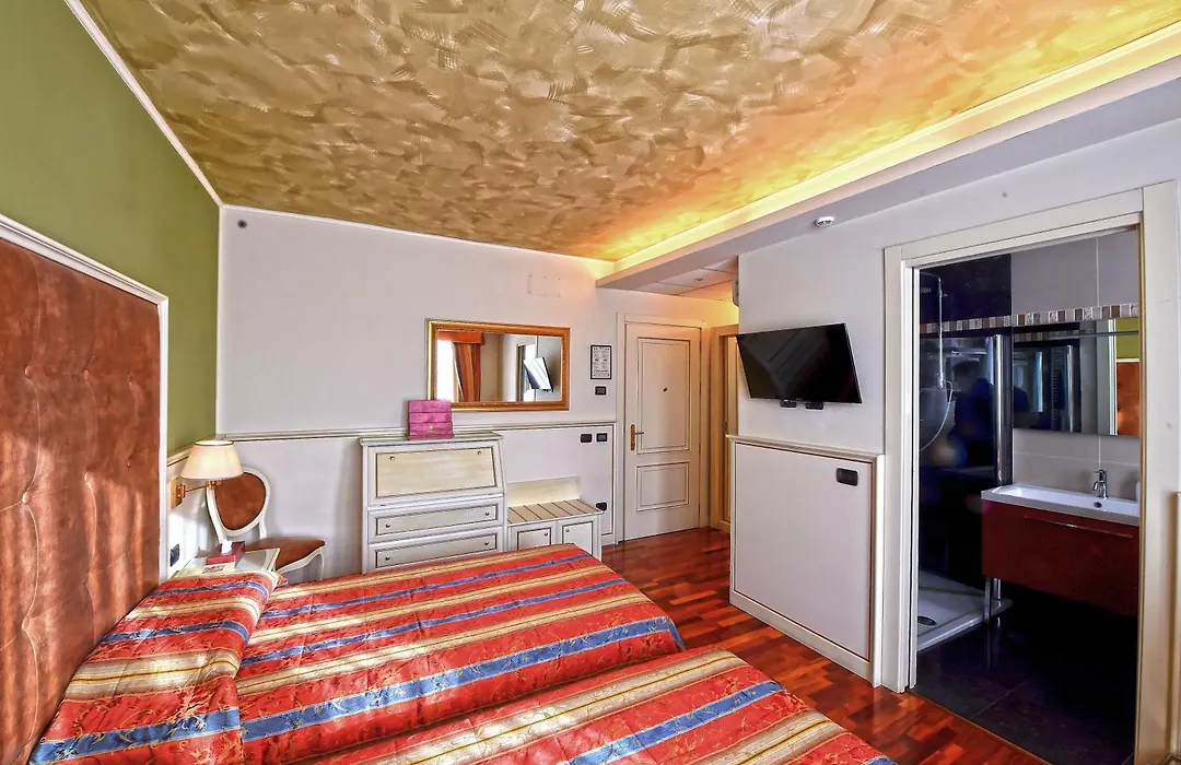 Lvg Hotel Collection - La Bussola-1