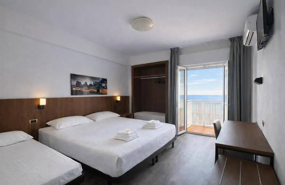 Hotel Centrale-1