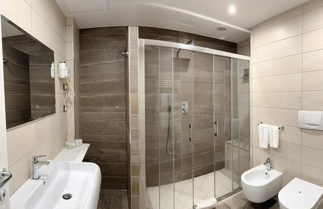Viva Hotel Avellino-1