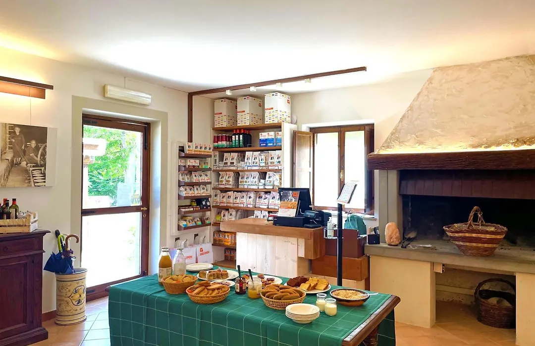 Agriturismo Girolomoni-1