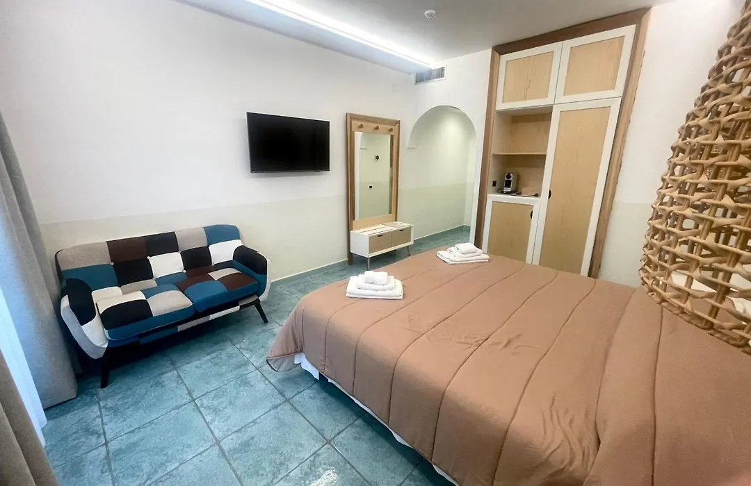 Hotel Lo Smeraldo - Oasi degli Olivi-1