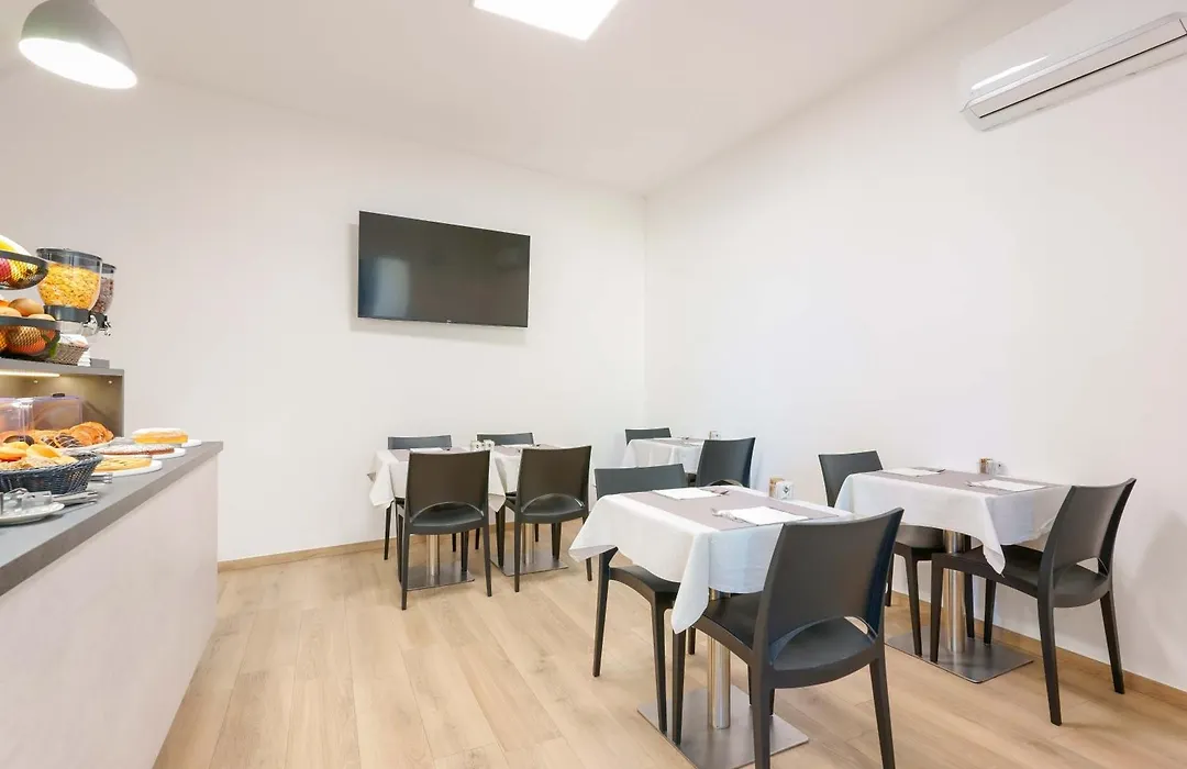 Admayora Guest House-1