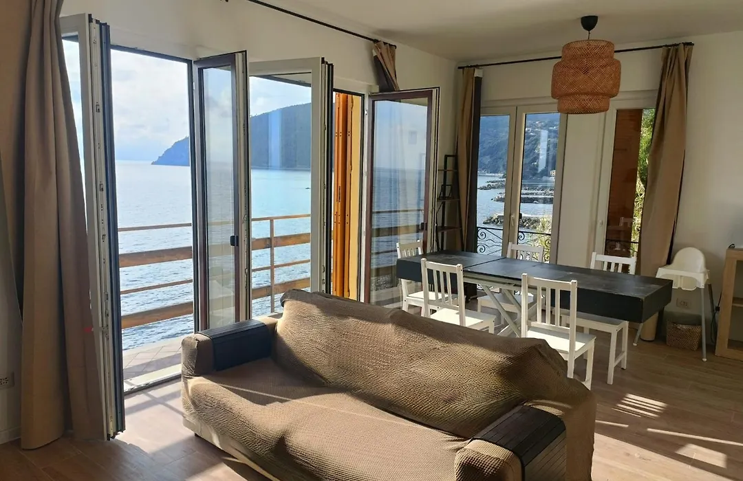M'Illumino D'Immenso - Moneglia Apartments-1