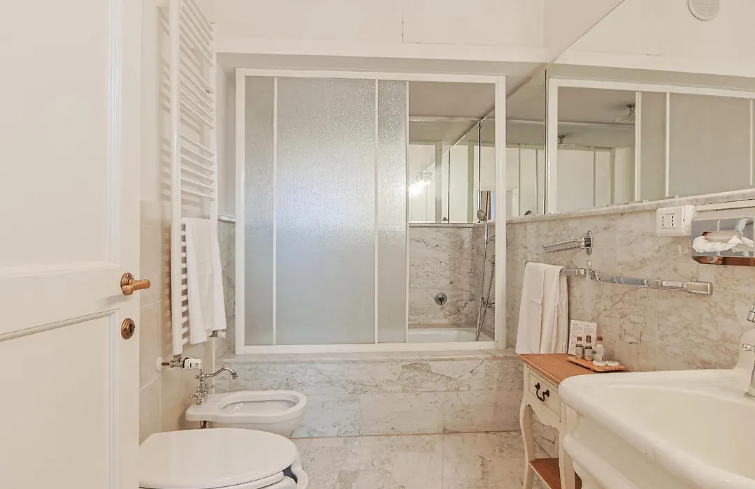 Hotel Villa Sermolli-1