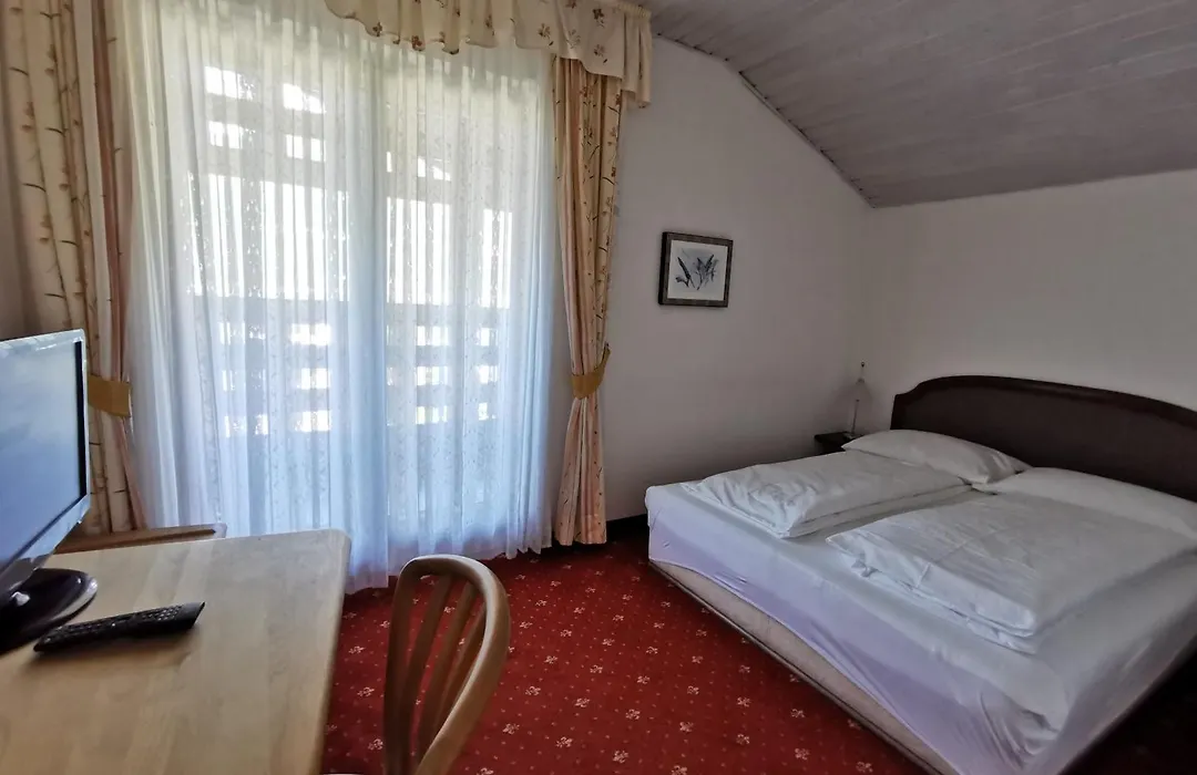 Hotel Burgleitenhof-1