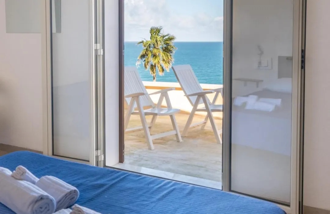 Appartamento vista mare-1