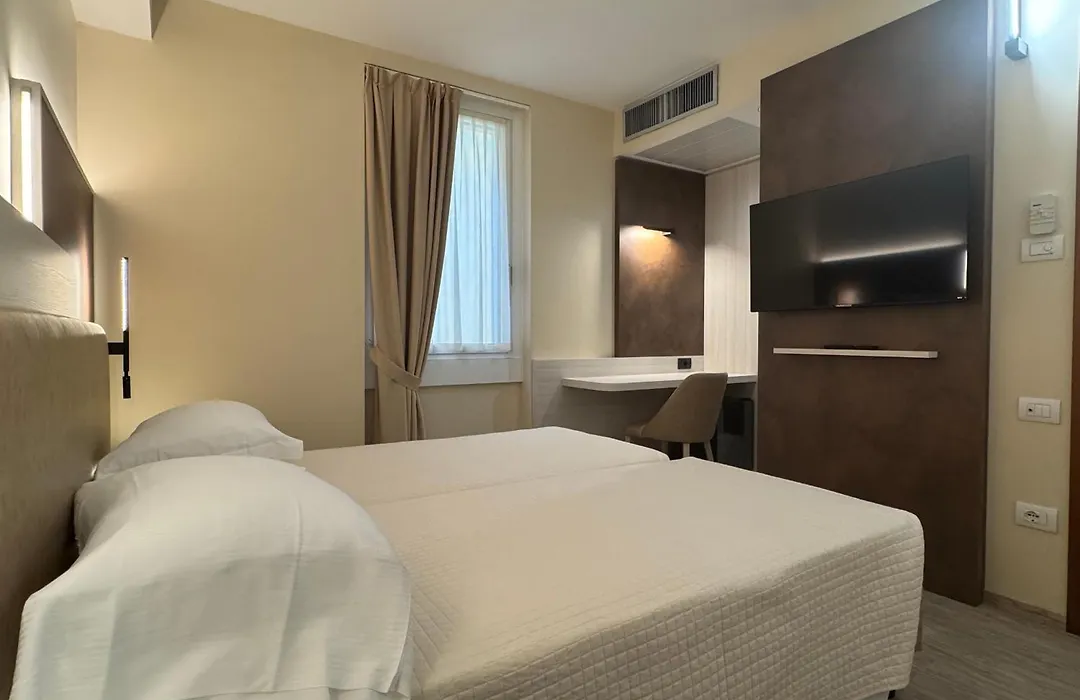 Hotel Roma-1