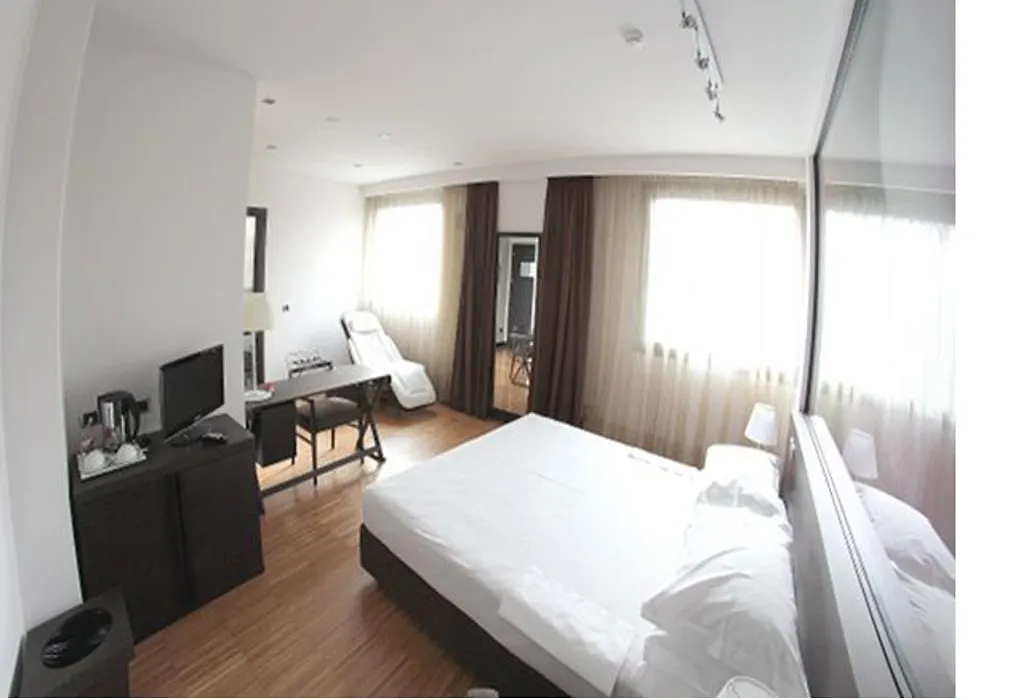 Postumia Hotel Design-1
