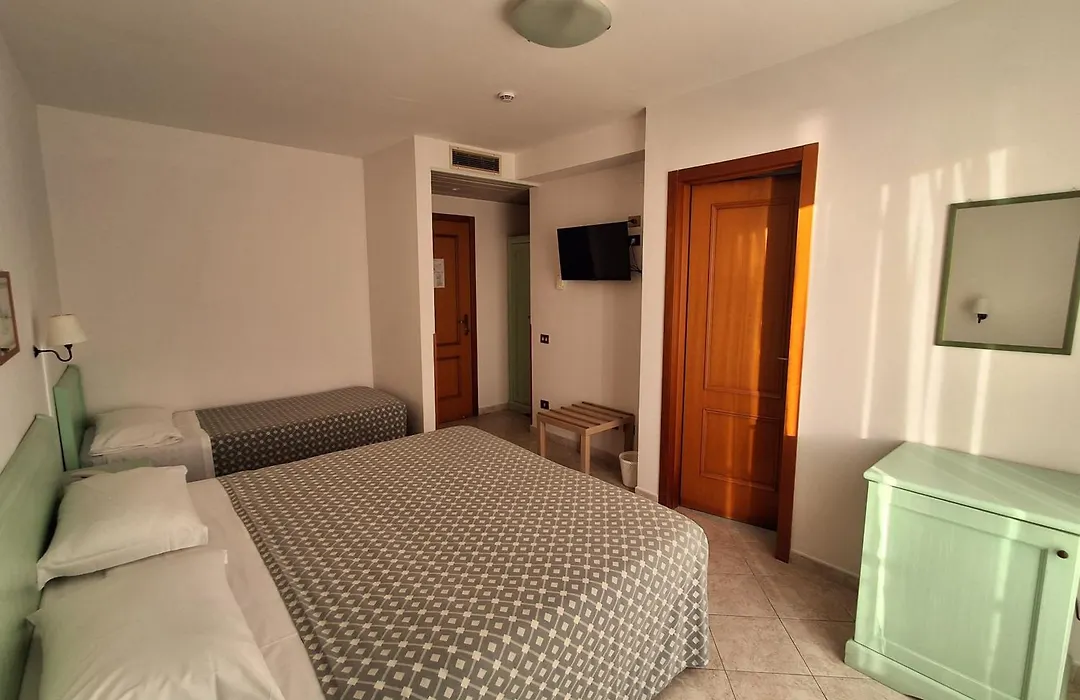 Hotel Dania-1