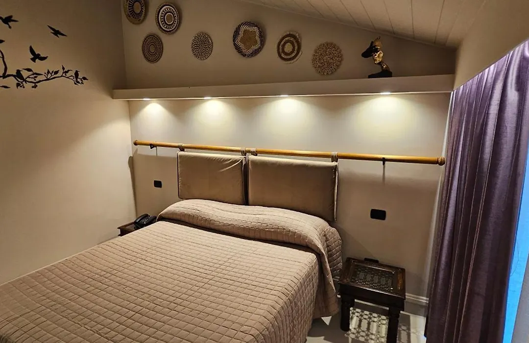 Hotel Mediterraneo-1
