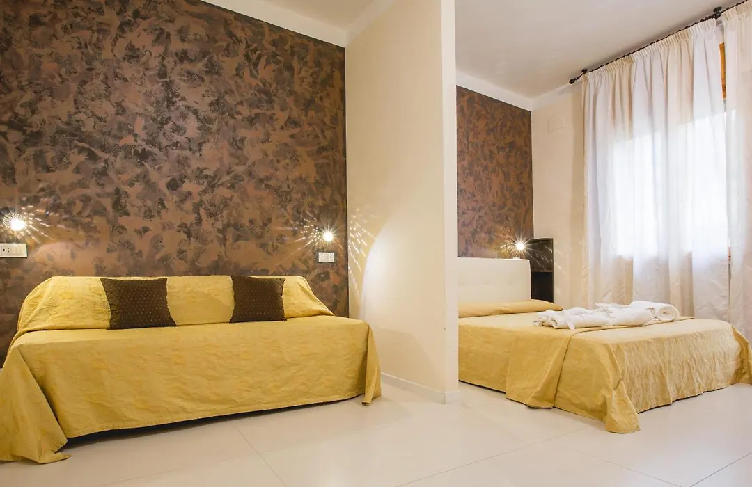 Hotel Augusta-1