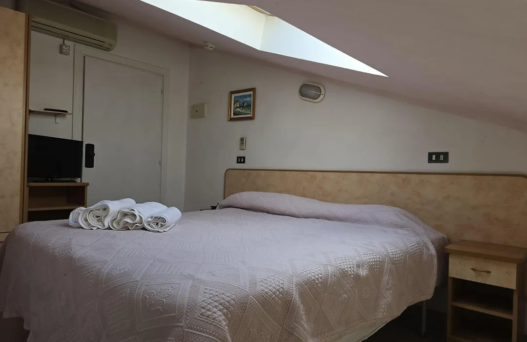 Hotel Rosa-1