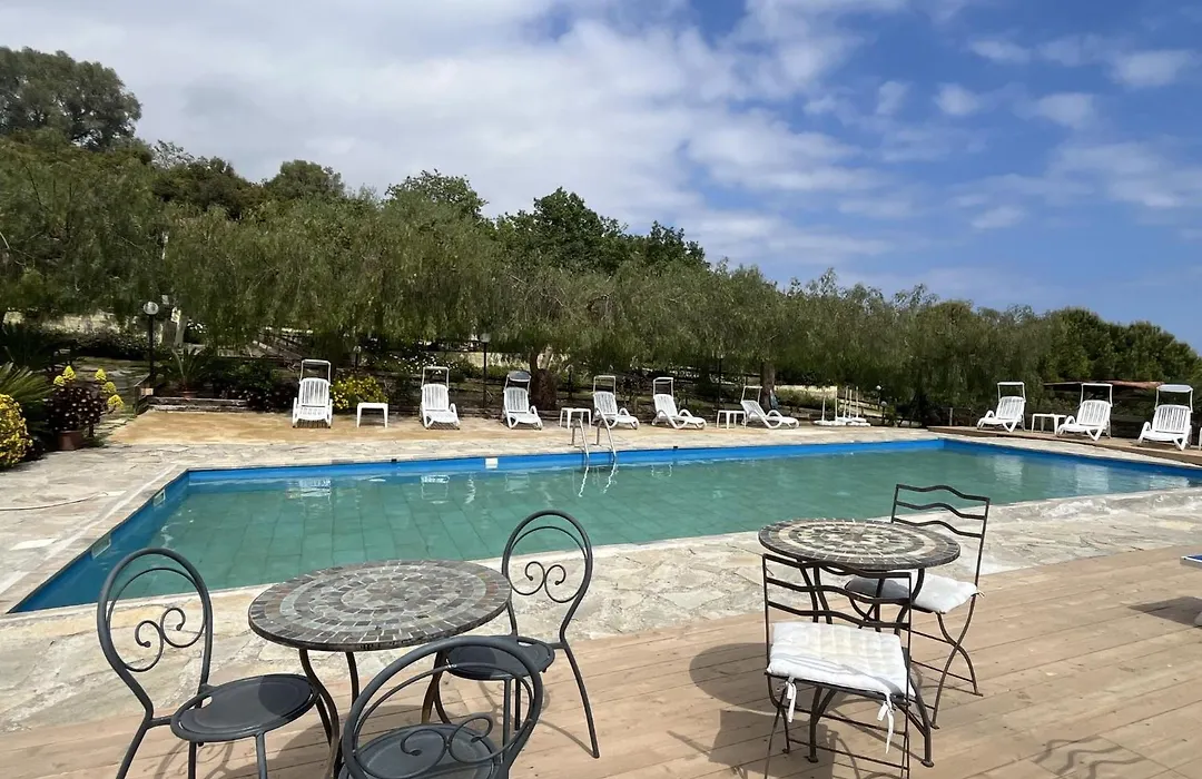 Holiday Home Le Terrazze Del Geco Bungalow A - Slr300 By Interhome-1
