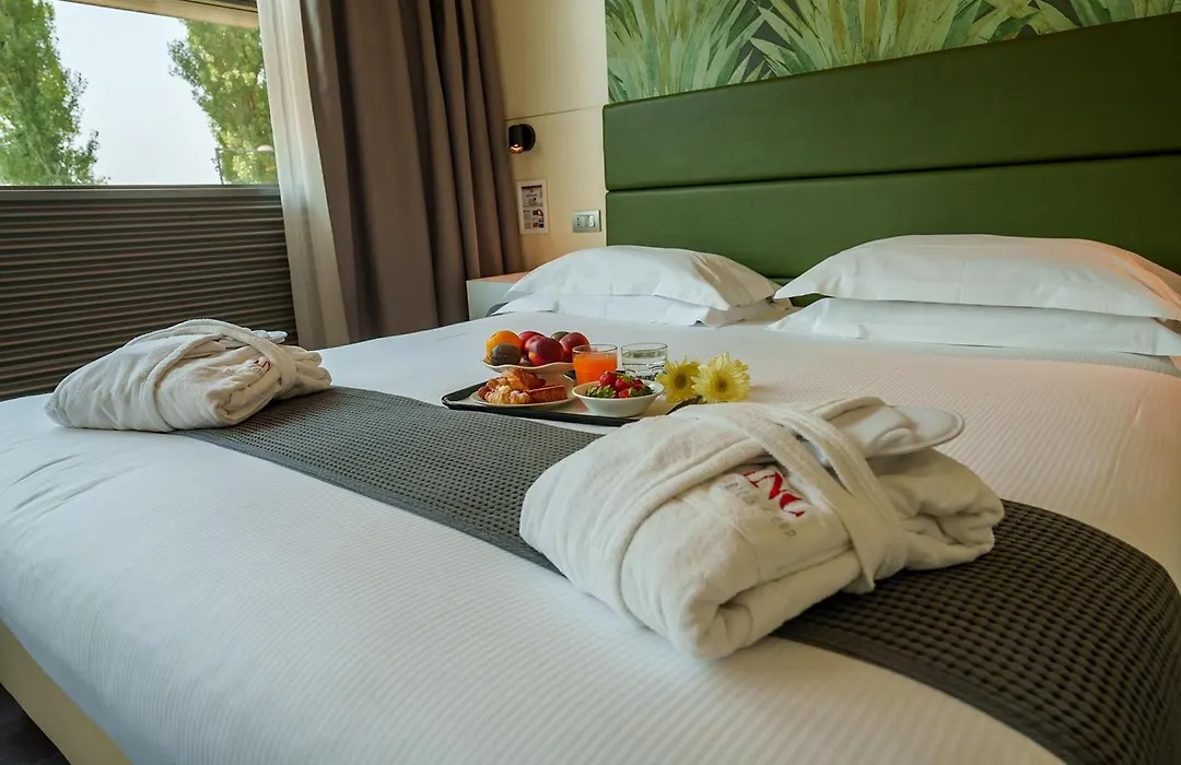 Best Western Hotel Green City-1
