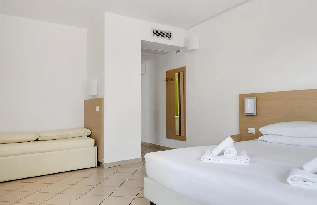 Borgo Al Mare-1