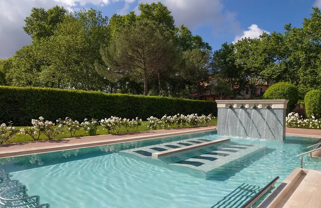Qc Grand Hotel Roma-1