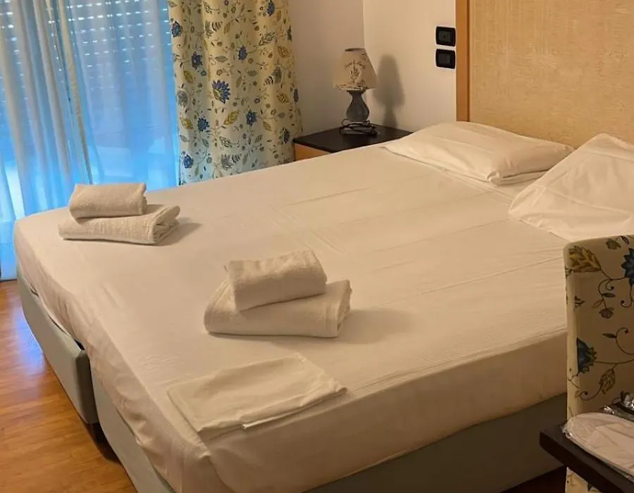 Hotel Centrale-1