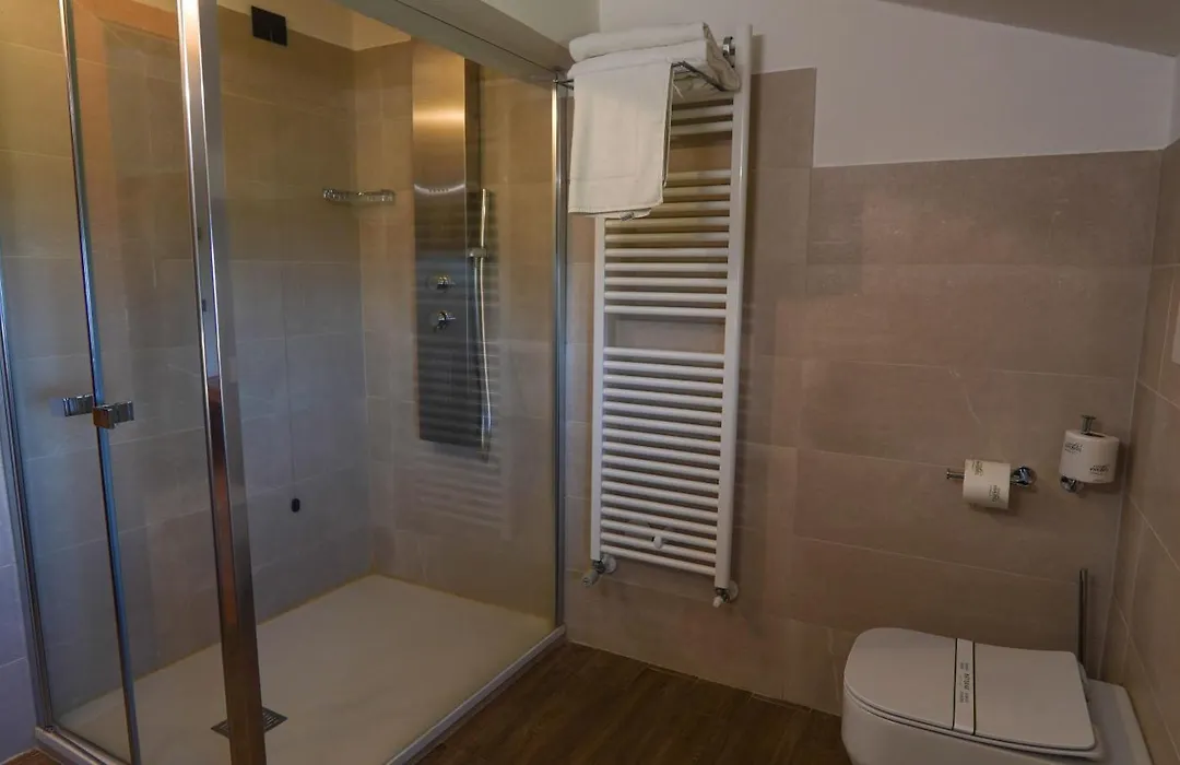 Hotel La Scottiglia e Ristorante-1