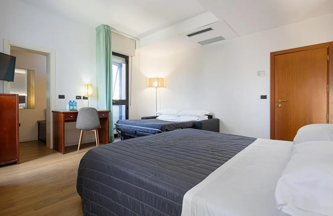 Hotel Sirena & Cucina-1