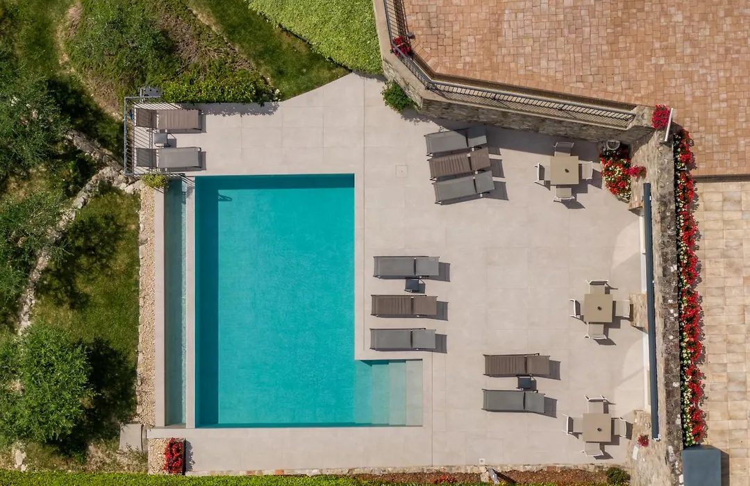 Borgo Petrarca-1