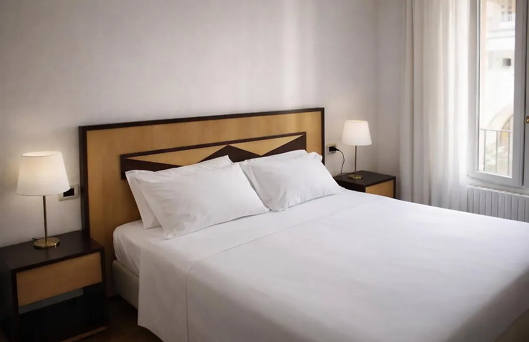 Phi Hotel Bologna-1