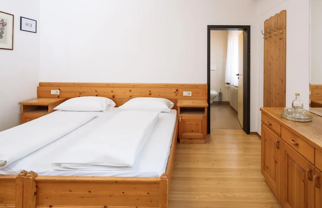 Hotel Hello-1
