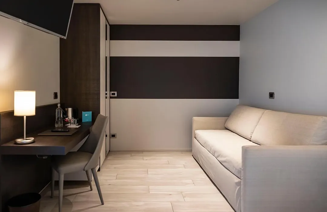 Vision Hotel-1