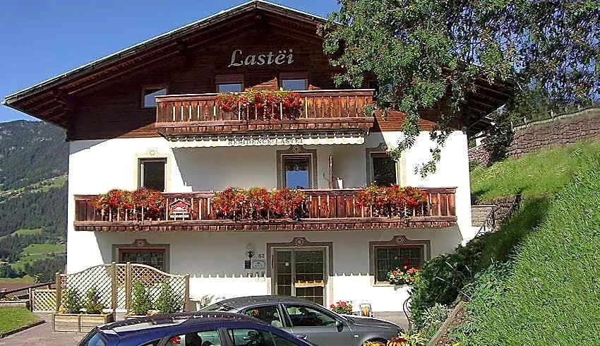 Residence Lastei-1