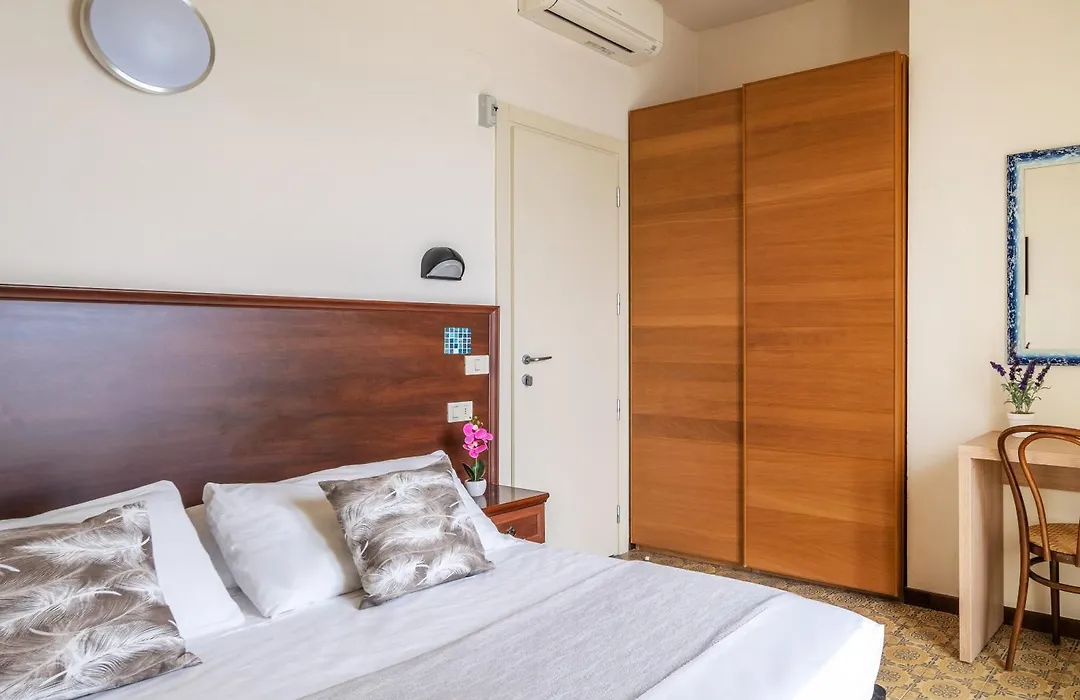 Hotel Metropol-1