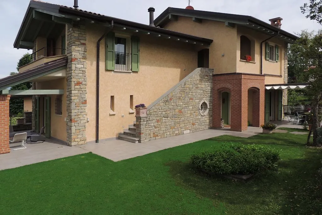 A Casa Lombardo-1