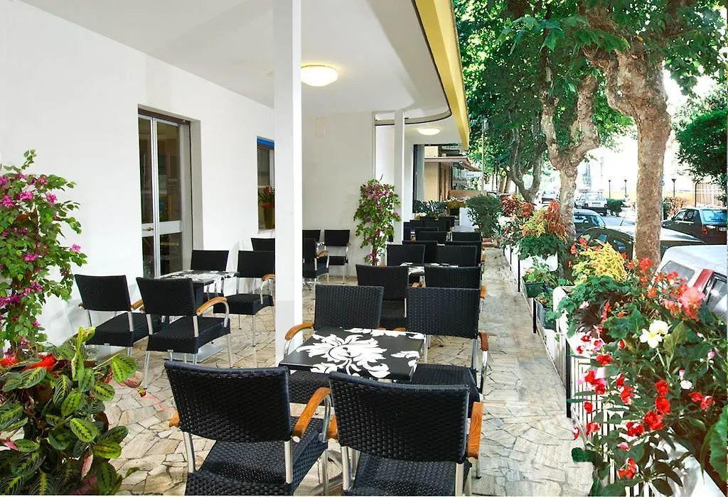 Hotel Tura-1