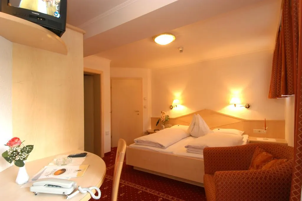 Hotel Alpenblick-1