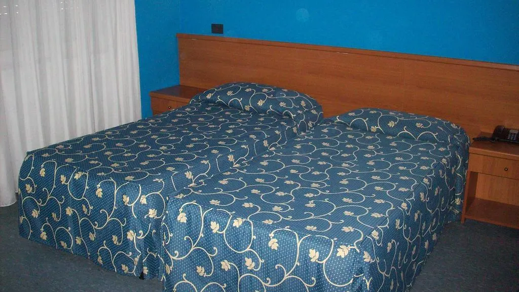 Hotel Naviglio Grande-1